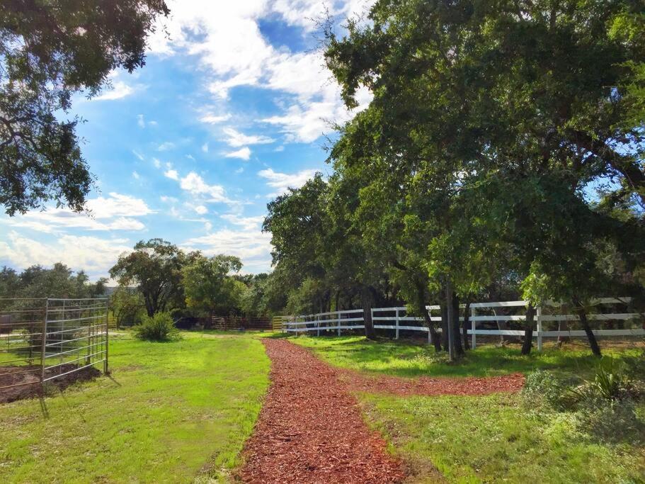 Stargaze At Orion Oldstickranch35Milesnwofaustin Villa Leander Exterior photo